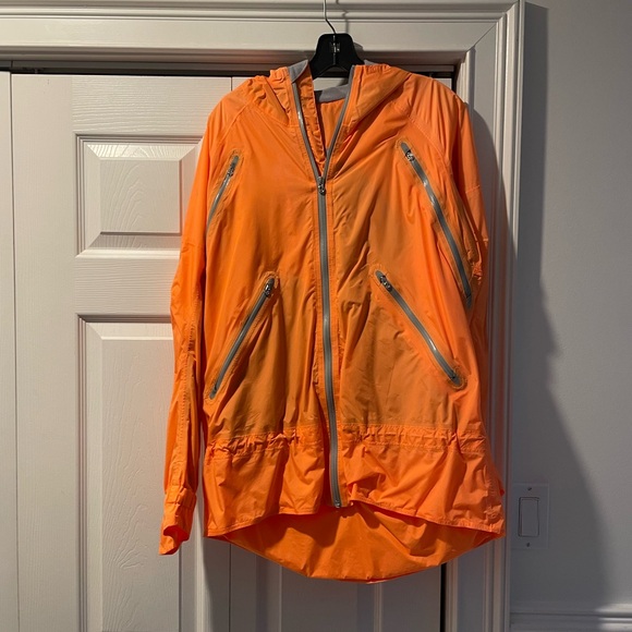 Lululemon Run: Make it Rain Jacket - Picture 3 of 13
